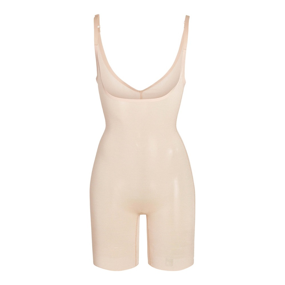 SKIMS Sheer Sculpt Open Bust Bodysuit. Size Small. Color Sand. NWT